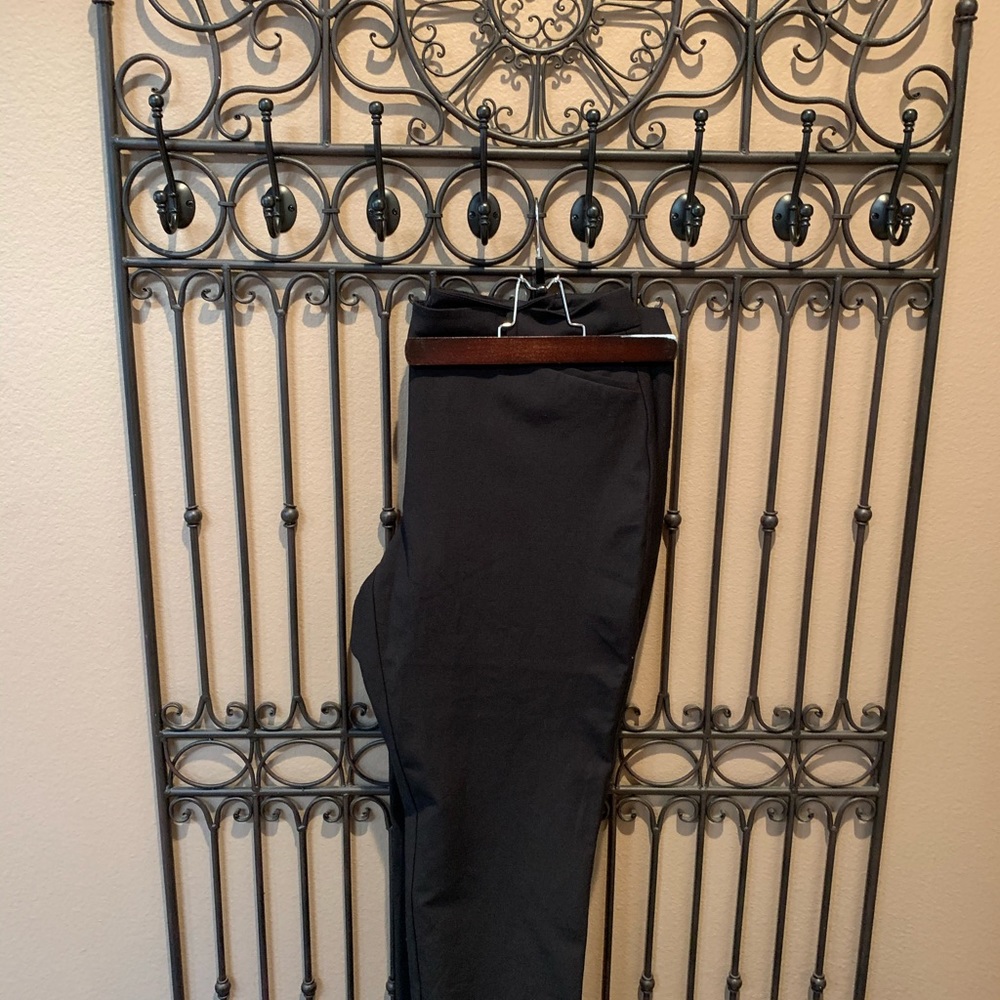 WHBM SLIM ANKLE SLACKS